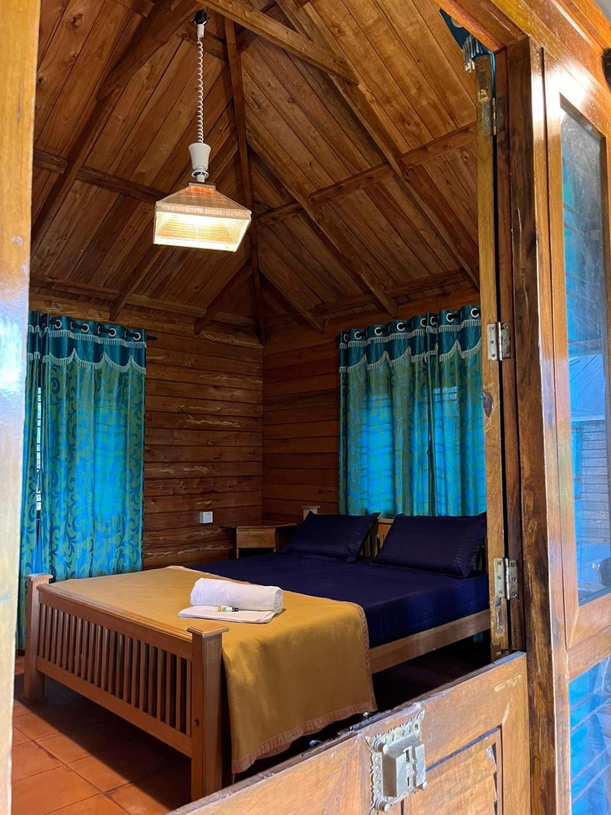 Royal Wooden Villa Mananthavady Esterno foto